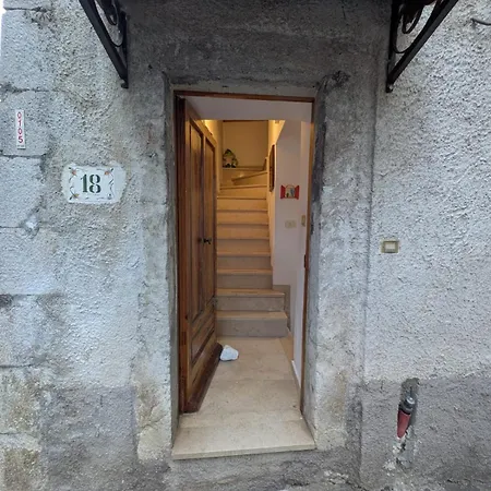 La Casetta Di Silvia Holiday home Villetta Barrea